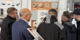 Besucherrekord auf der eltefa 2025 – sehr viele interessierte Besucher auch auf dem KOPOS ELEKTRO Messestand
